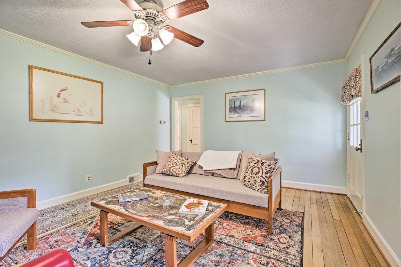 Lexington Getaway With Backyard Deck Less Than 2 Mi To Uk! Buitenkant foto
