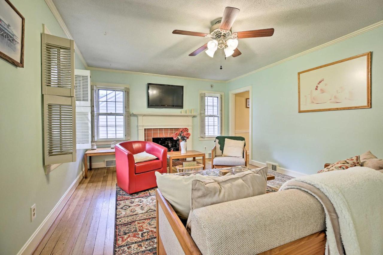 Lexington Getaway With Backyard Deck Less Than 2 Mi To Uk! Buitenkant foto