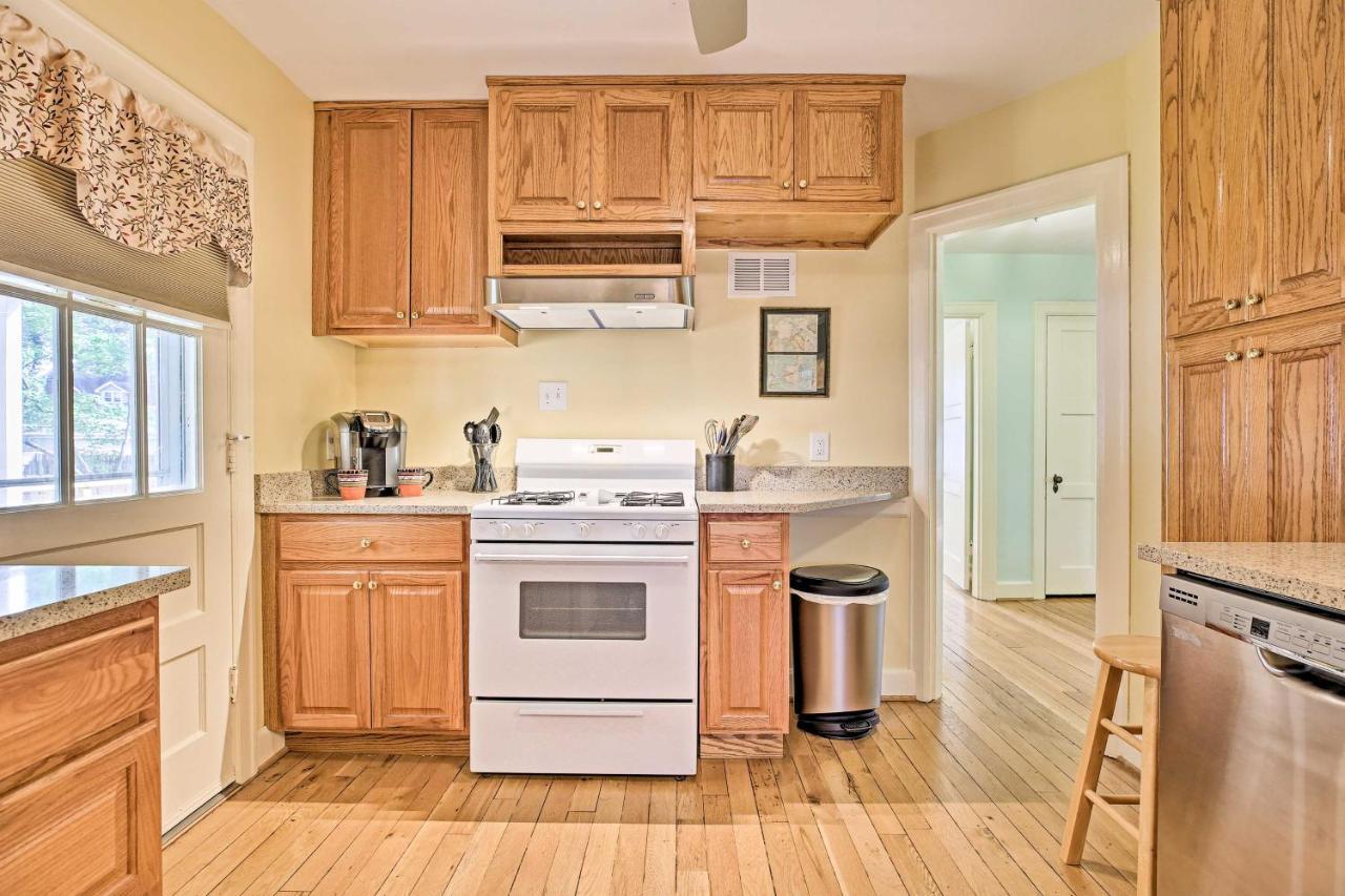 Lexington Getaway With Backyard Deck Less Than 2 Mi To Uk! Buitenkant foto